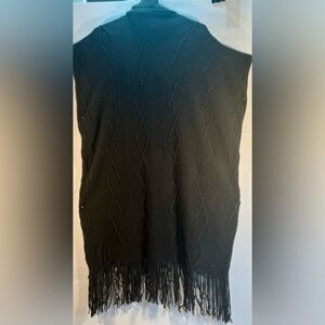 TIME AND TRU BLACK KNIT SLEEVELESS PULLOVER SWEATER WITH FRINGED HEM ONE SIZE